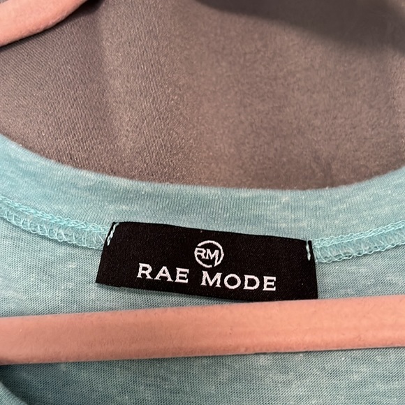 2XL Rae Mode Heather Seafoam and Grey Raglan Tshirt - Picture 2 of 5